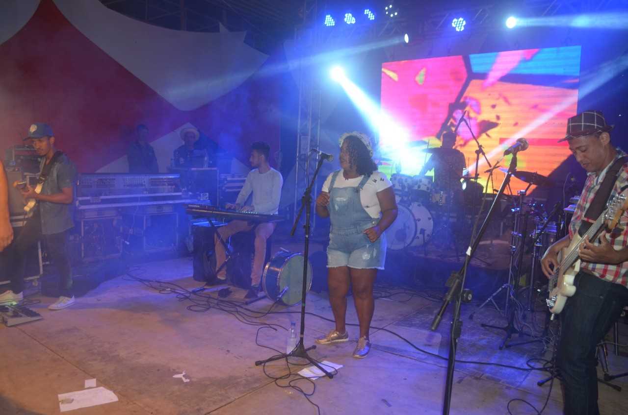 Camacã: Último dia de festa em Jacareci fecha com chave de ouro